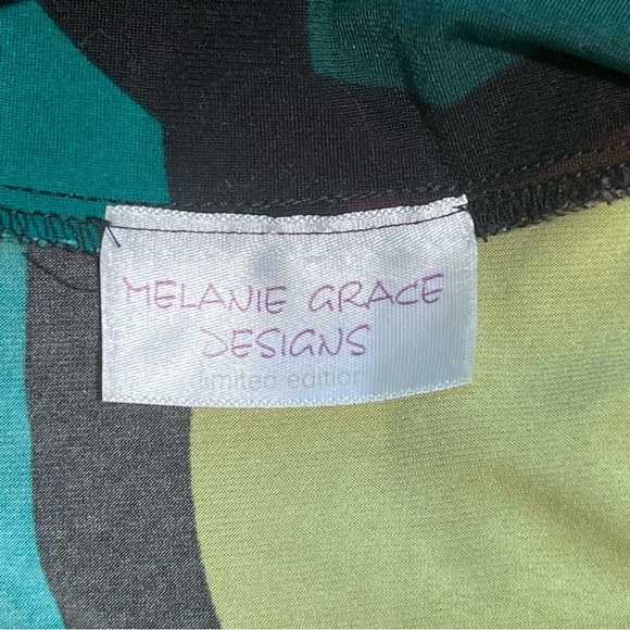 SM Stretchy Mini Skirt Geometric Pattern Green & Black Handmade by Melanie Grace - Picture 4 of 4